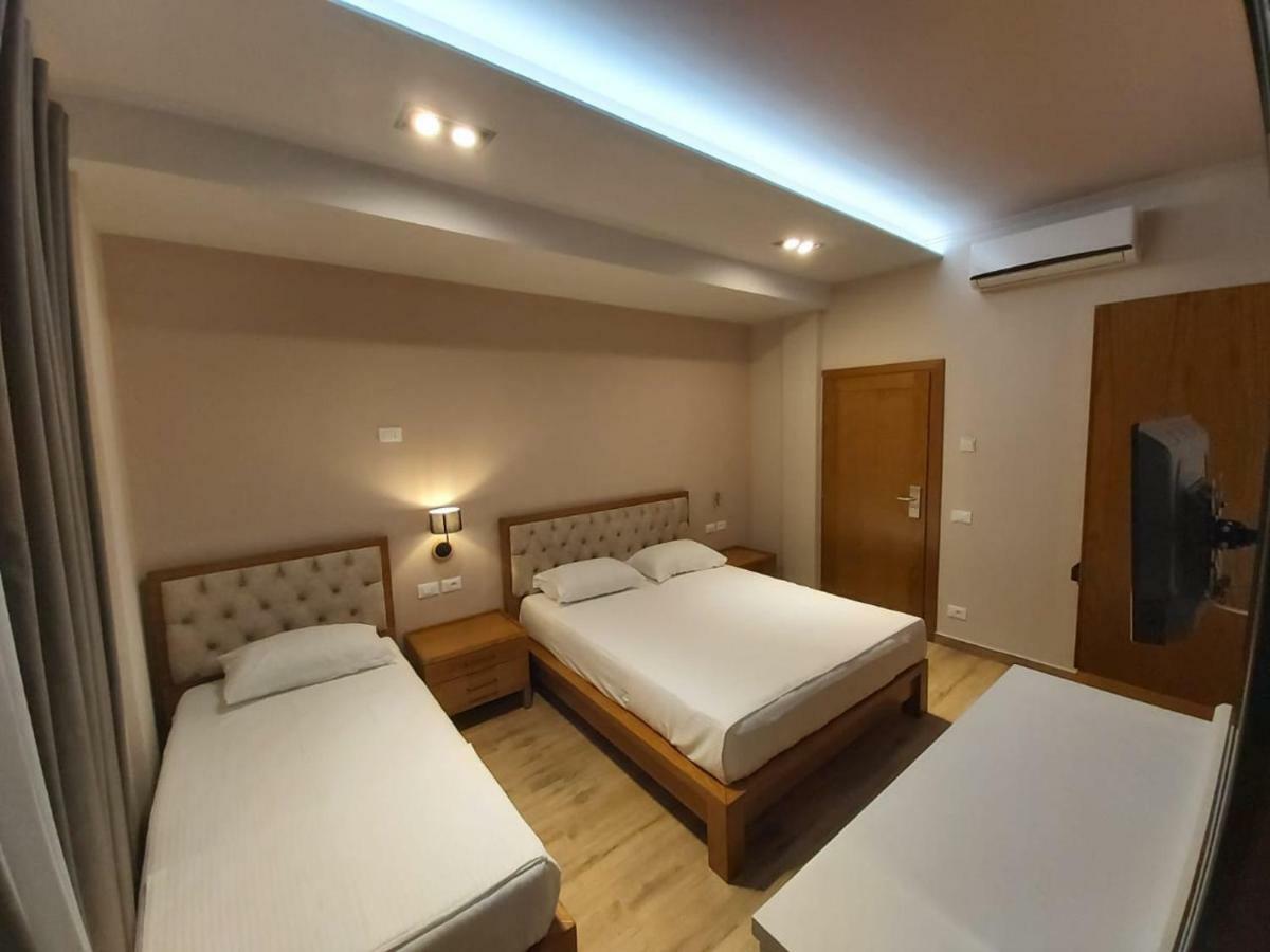 Hotel Pelikan Дивьяка Экстерьер фото