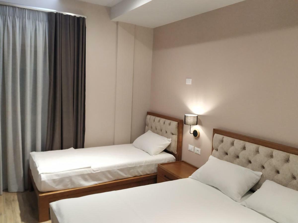 Hotel Pelikan Дивьяка Экстерьер фото