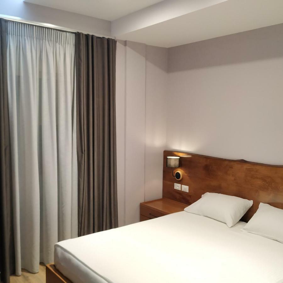 Hotel Pelikan Дивьяка Экстерьер фото